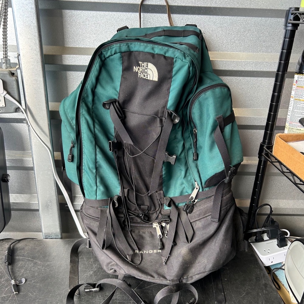 VINTAGE The North Face Ranger Backpack Green Black Hiking Gorpcore Camping